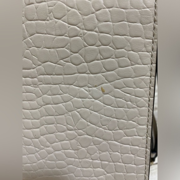 Kate Spade Purse Large Beige Pebbled Leather Crocodile Embossed - Picture 3 of 16